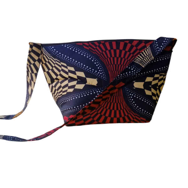 👜 Perfect For: The Office: Adding a splash of personality to professional wear. The Weekend: The perfect companion for farmers' markets or brunch. The Gift: The ideal "wow" present for the woman who loves culture and style. Don’t just carry a bag—carry a conversation.